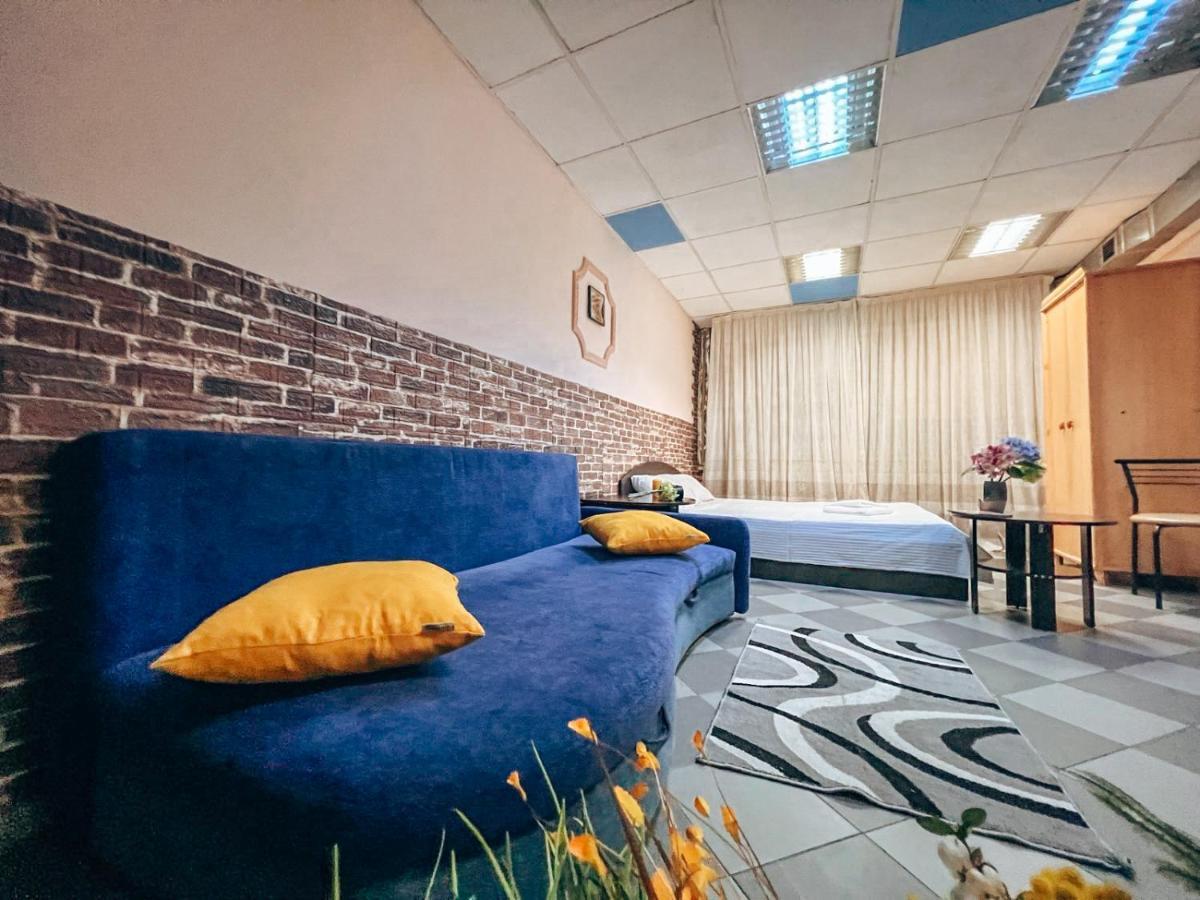 Guest House On Saksahanskoho Street เคียฟ ภายนอก รูปภาพ